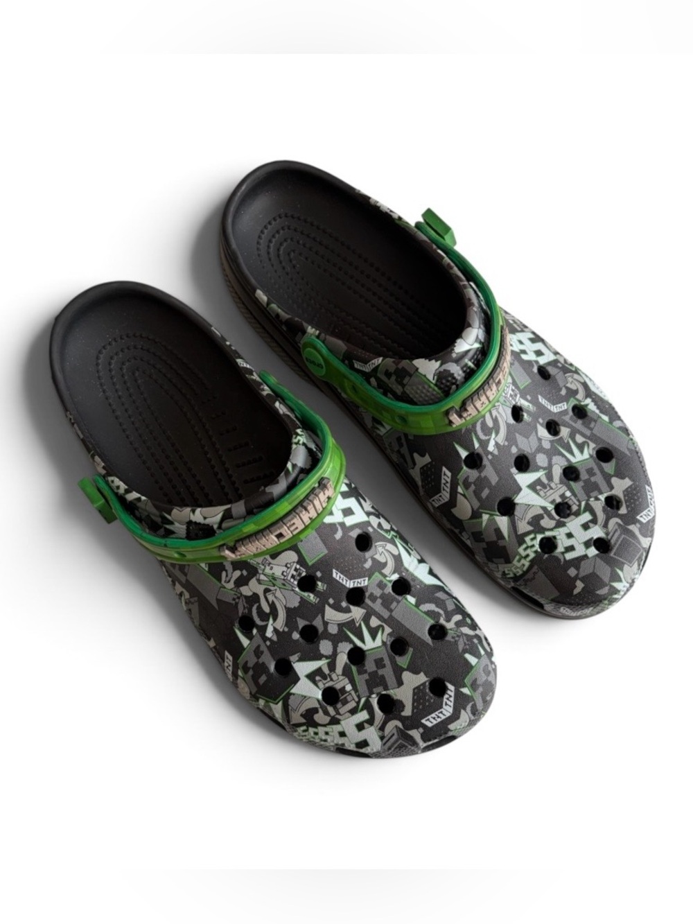 Minecraft Men’s Crocs Size 13 Clog Black & Green Slip-On Shoes